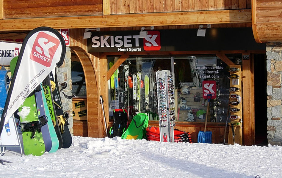 Jusqu'à 50% de remise sur votre matériel de ski SKISET+ 10% supplémentaires avec code promo