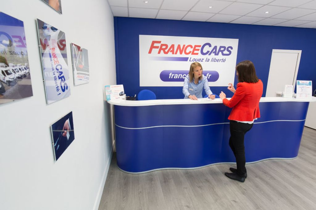 Pour vos vacances, louez votre voiture de tourisme! Faites votre choix en fonction de vos besoins! -30% pour le paiement en ligne!