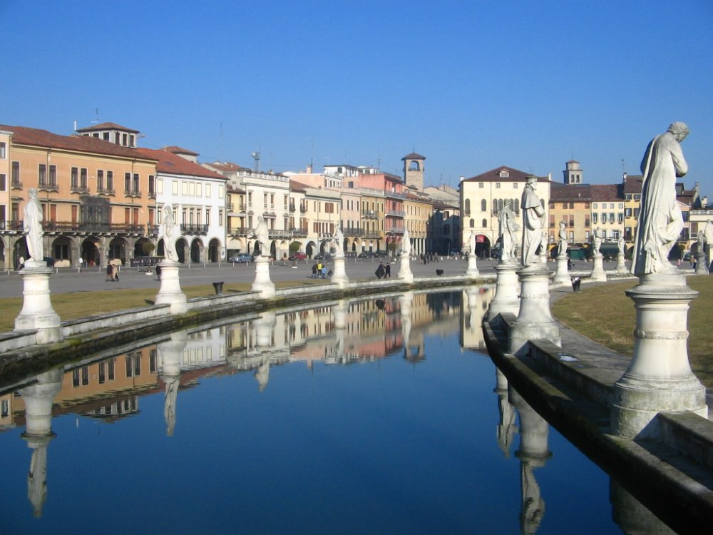 Circuit Milan, Venise et les Lacs italiens: 8j/7n en demi-pension et vols inclus