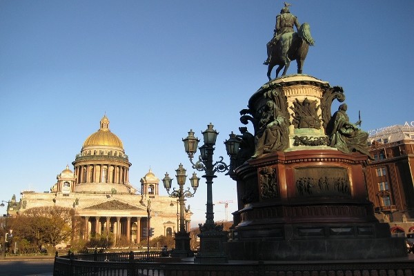 Bonne affaire week-end à Saint Petersbourg dès 476€/personne