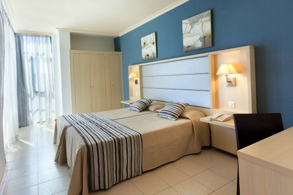 Canaries - Tenerife: 8j/7n en hôtel 4* avec vols A/R + transferts + club + tout inclus