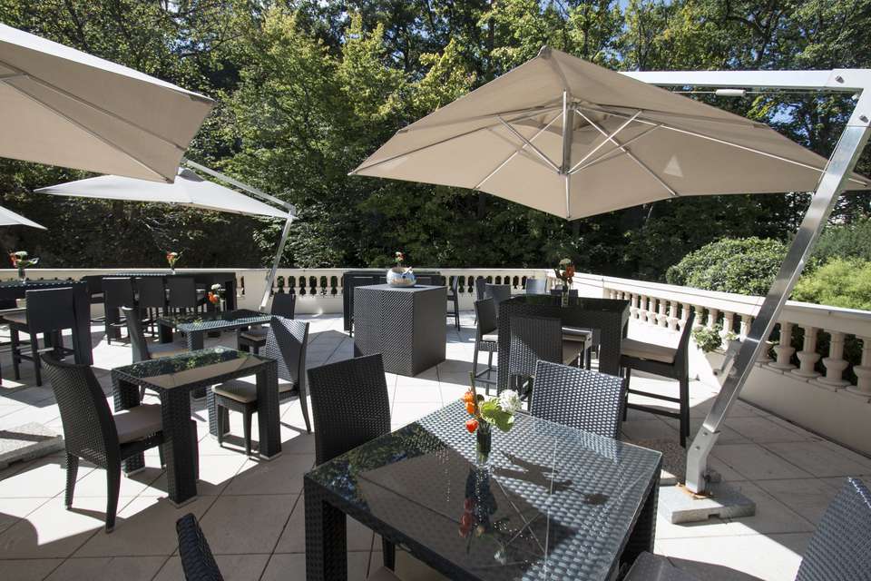 Charbonnières Les Bains, Rhône-Alpes: en hotel 5* avec ccès spa et champagne