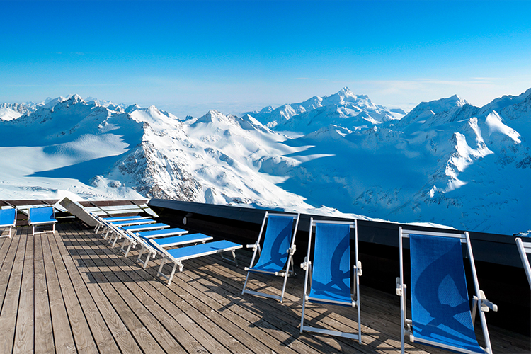 Départ immédiat ski: jusqu'à 35% de réduction ou jusqu'à 2 enfants de moins de 12 ans gratuit pour 2 adultes achetés!